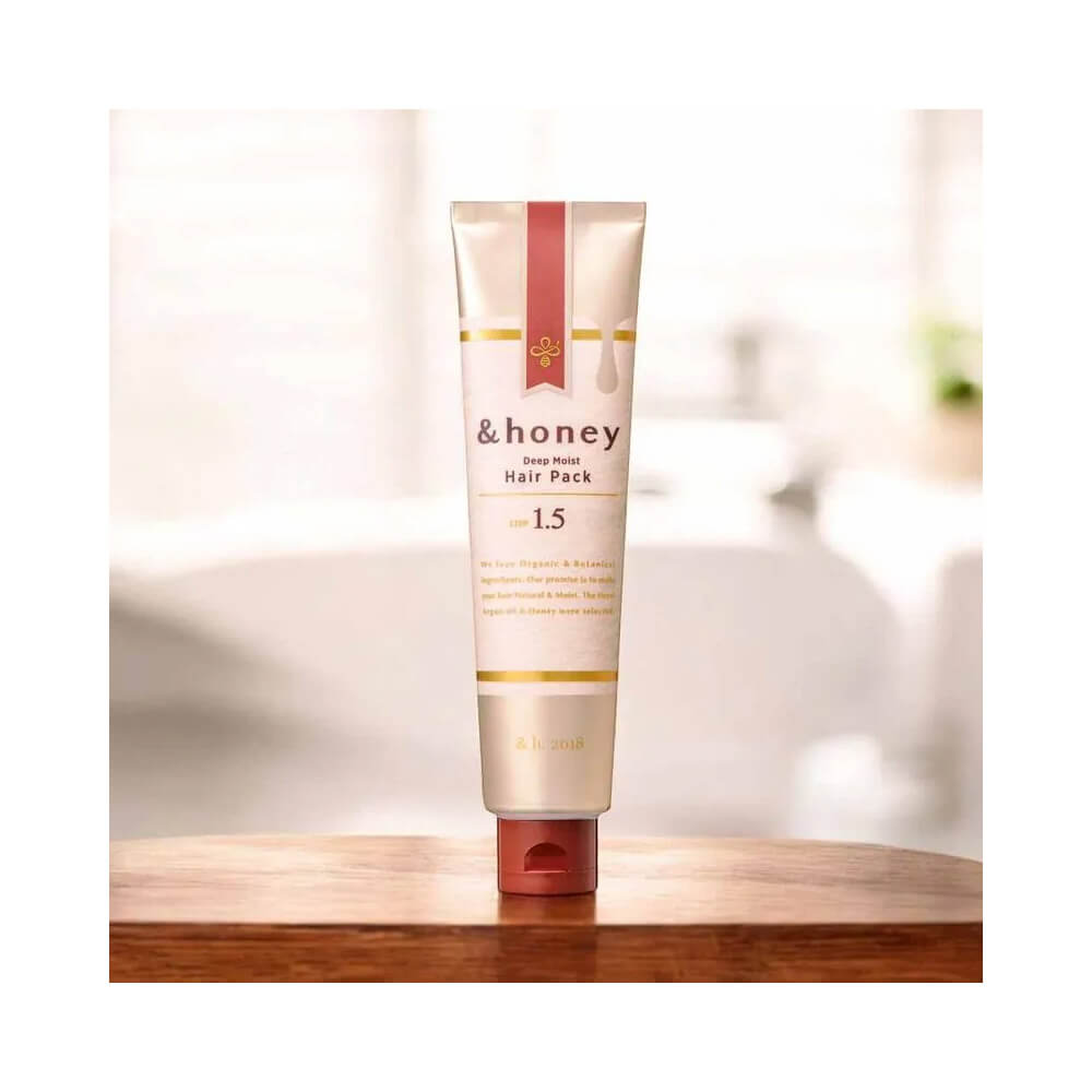 Máscara Capilar &Honey Deep Moist Hair Pack 130g em bisnaga bege com detalhes vermelhos e dourados