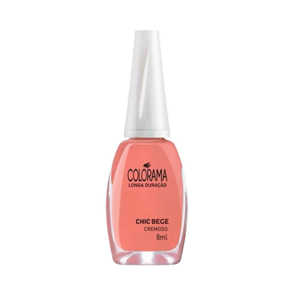 Frasco de esmalte Colorama Cremoso Chic Bege com mão exibindo unhas pintadas