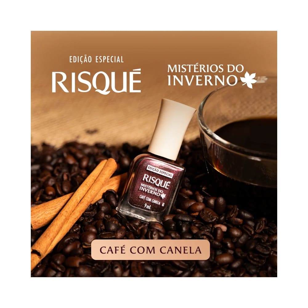 Frasco de Esmalte Risqué Café com Canela Metálico 9ml em fundo branco.